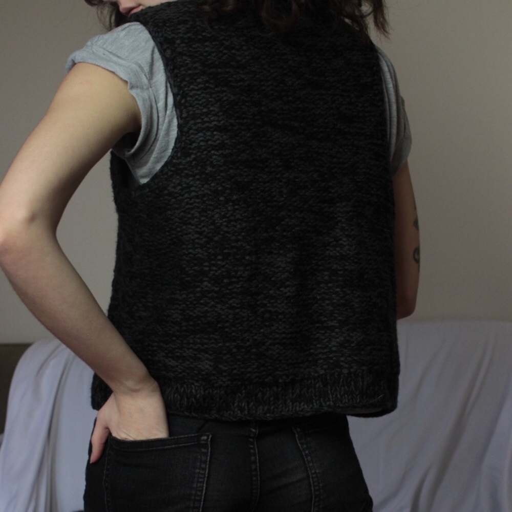 Gap Sweater Vest View 4